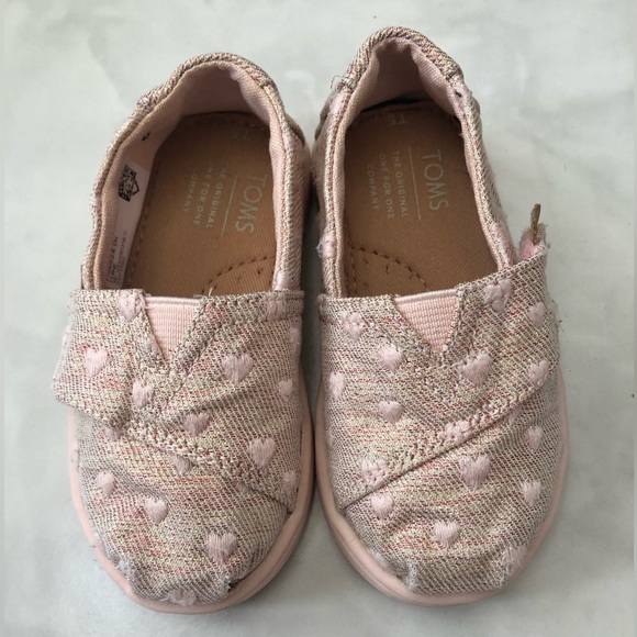 Pink Hearts Toms Infant Shoes - Picture 2 of 6
